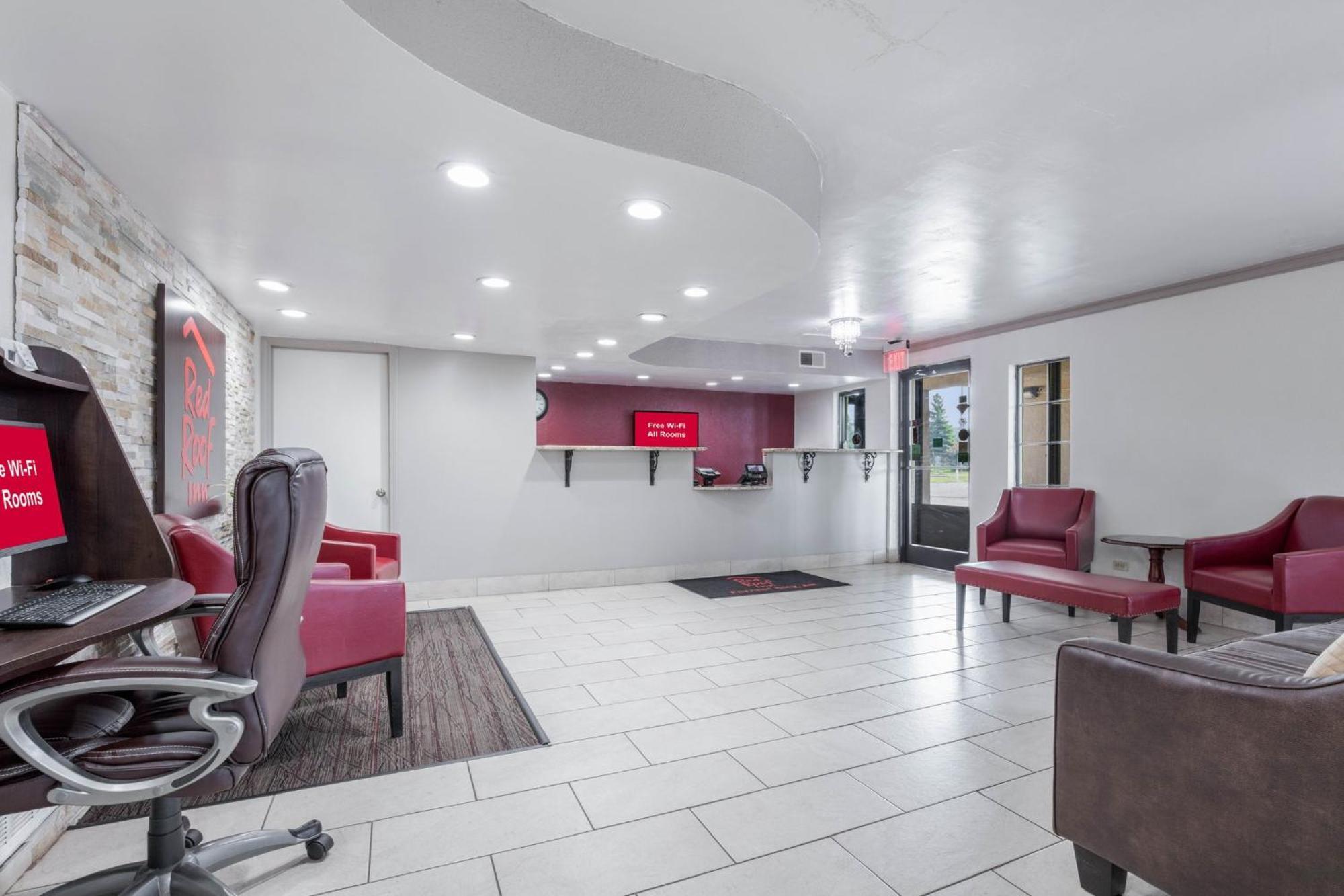 Red Roof Inn Форрест-Сити Экстерьер фото